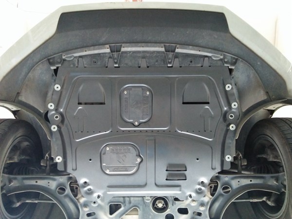發(fā)動(dòng)機(jī)護(hù)板材質(zhì)選擇指南 2015款車型適配解析